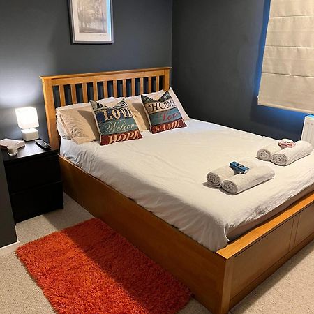 Stylish Double Room In Shared Apartment In Oxfordshire 외부 사진
